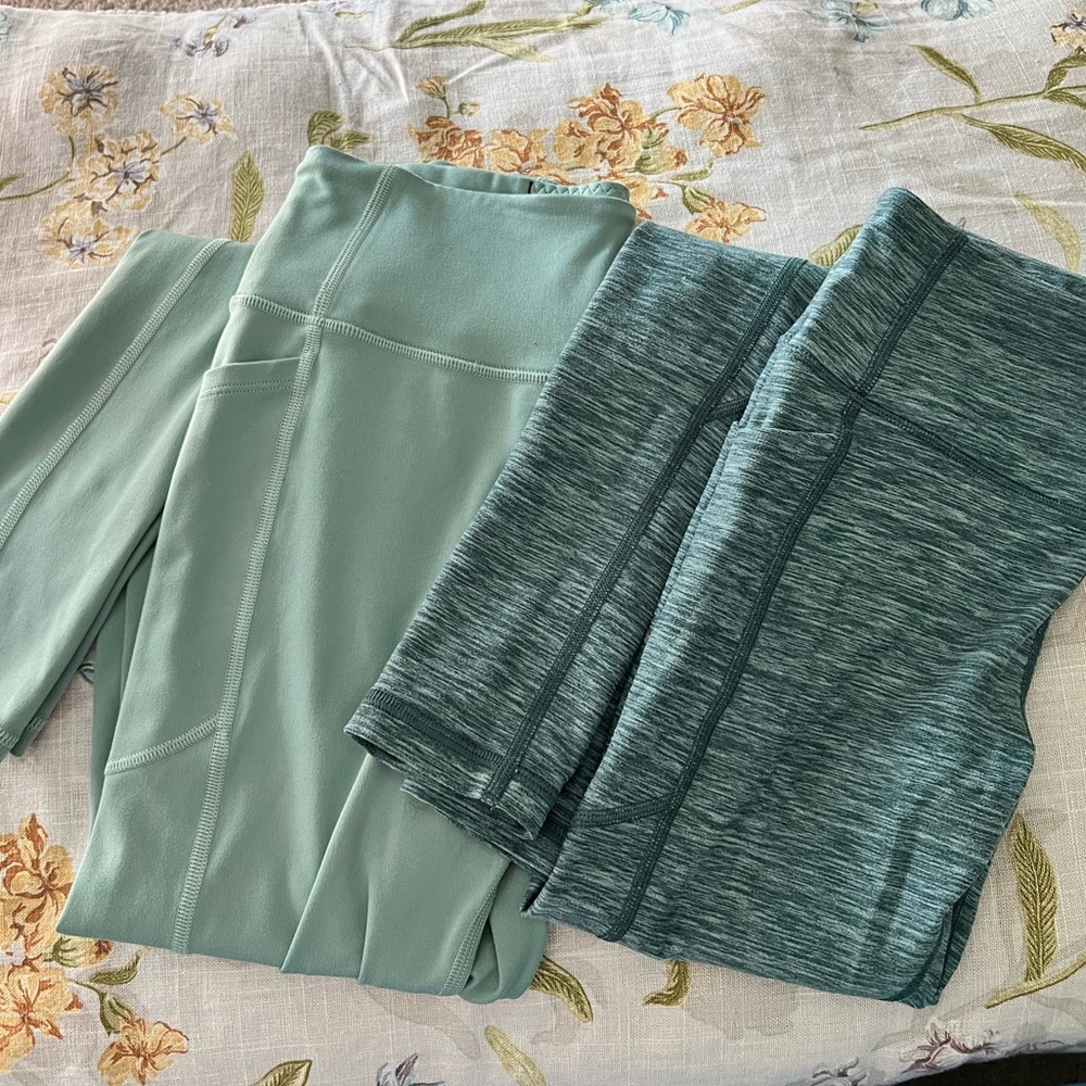 Victorias Secret leggings! 2 pairs in 1.